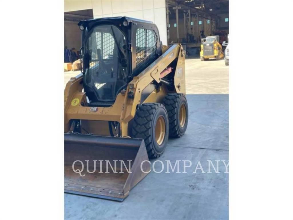 CAT 236D 滑移装载机