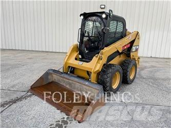 CAT 236D 滑移装载机