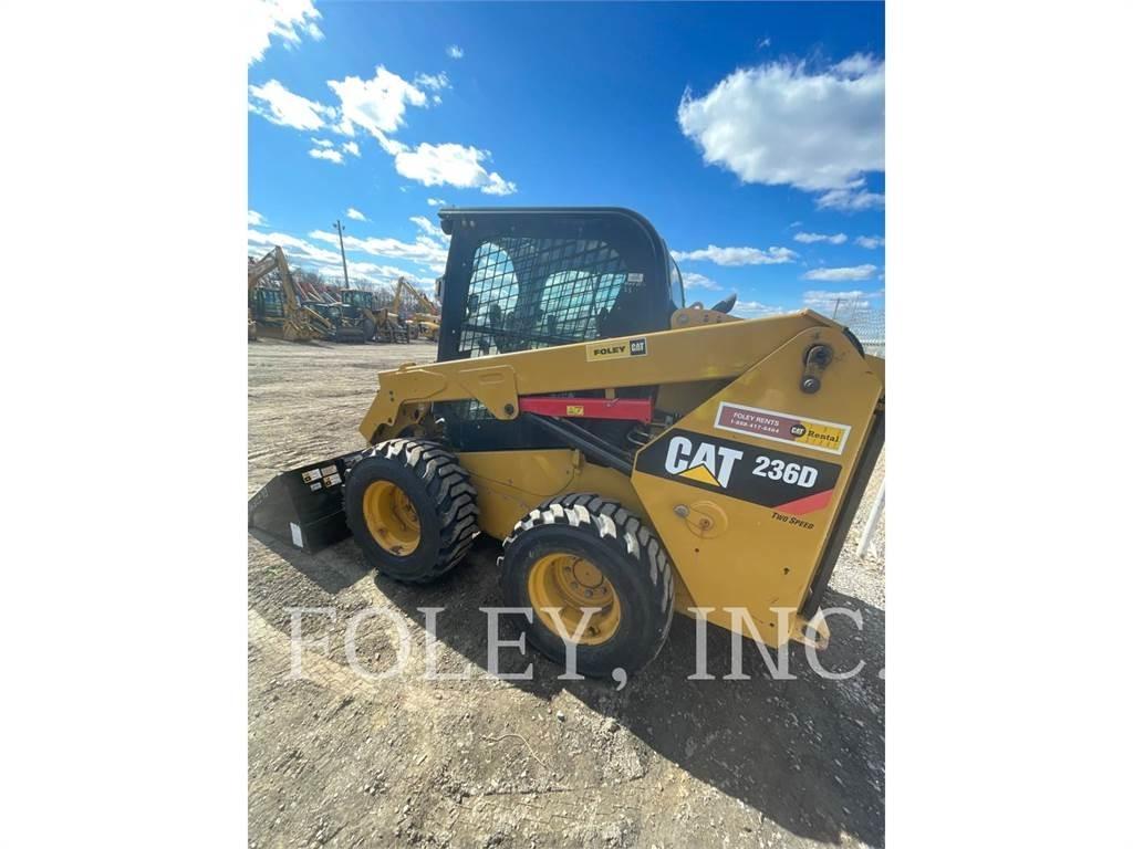 CAT 236D 滑移装载机