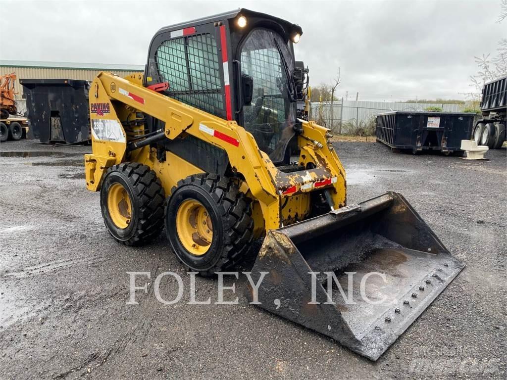 CAT 236D 滑移装载机