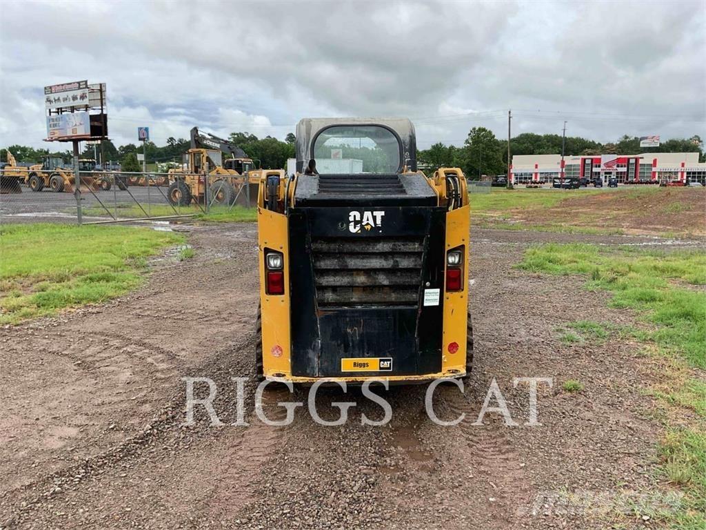 CAT 236D 滑移装载机