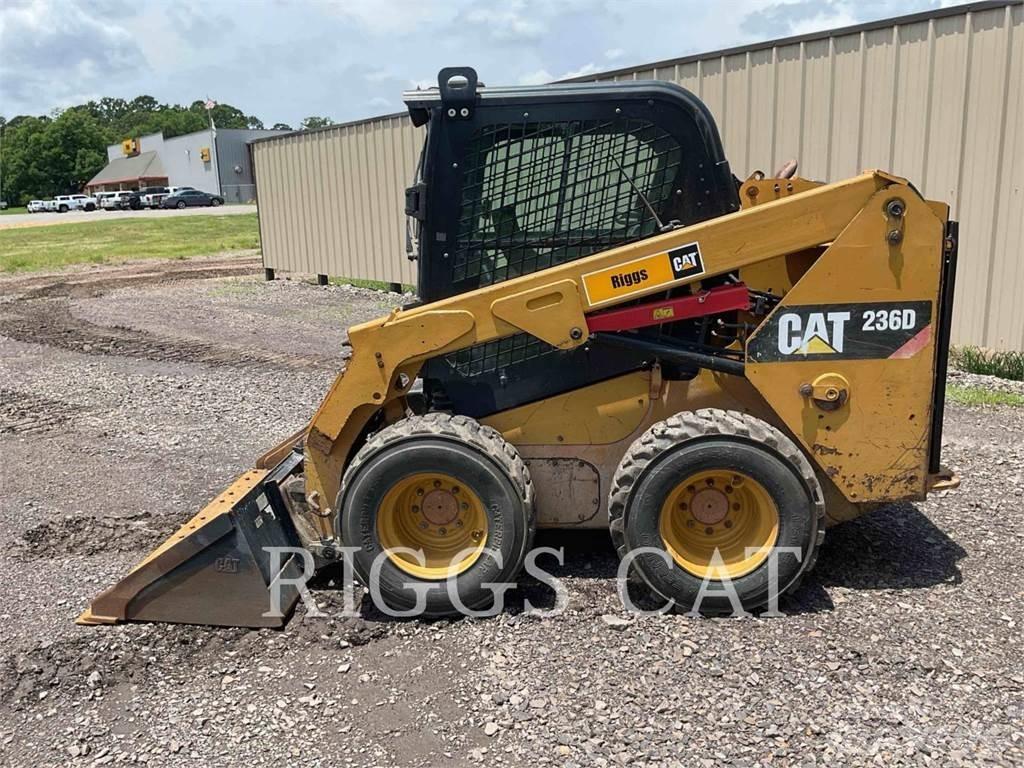 CAT 236D A 滑移装载机