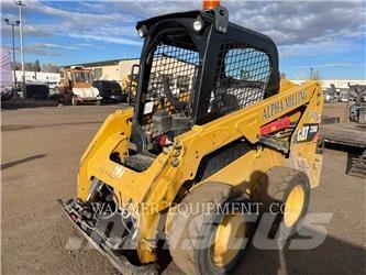 CAT 236D HF 滑移装载机