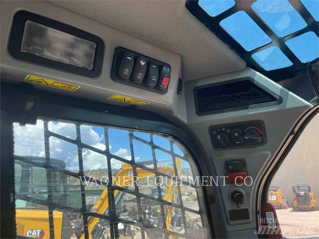 CAT 236D3 滑移装载机