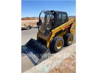 CAT 236D3 滑移装载机