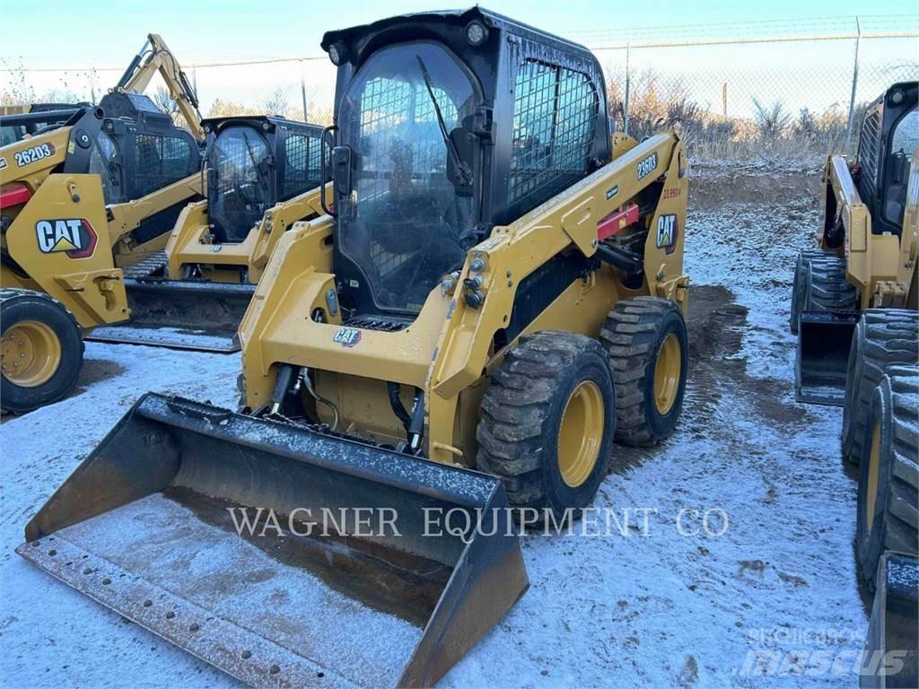 CAT 236D3 滑移装载机