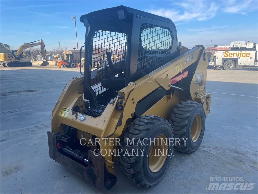 CAT 236D3 滑移装载机