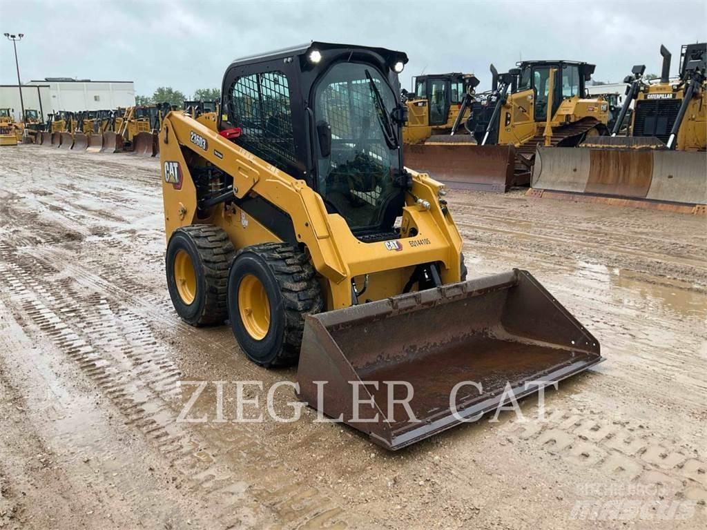 CAT 236D3 滑移装载机