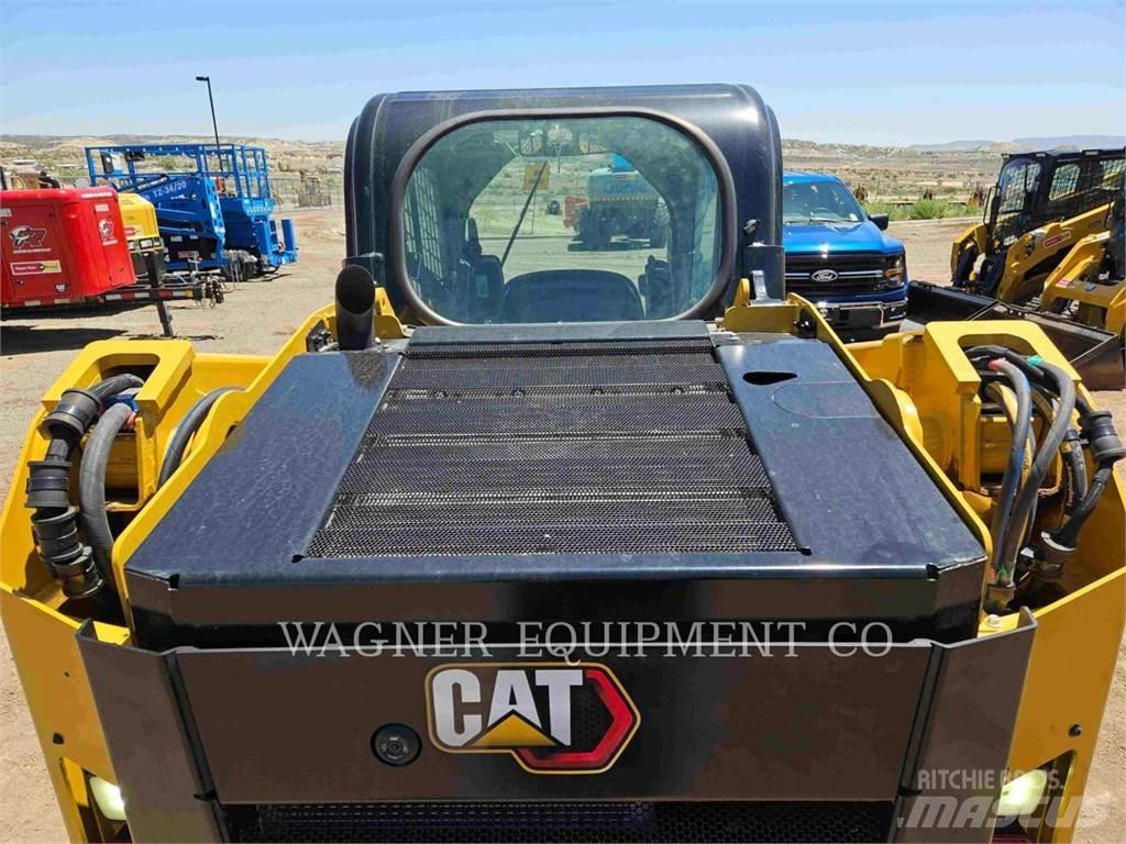 CAT 236D3 滑移装载机