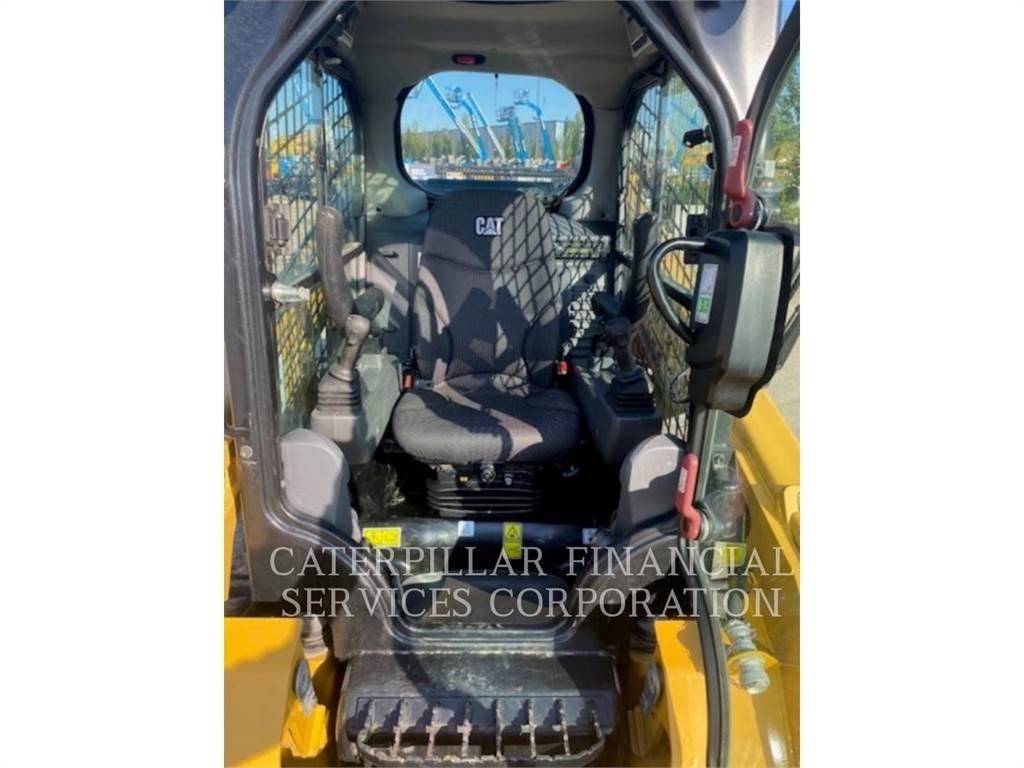 CAT 236D3 滑移装载机