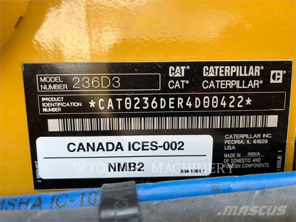 CAT 236D3 滑移装载机