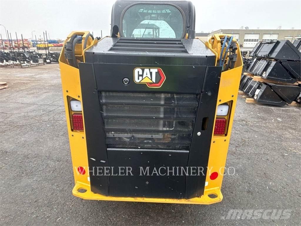 CAT 236D3 C3H2 滑移装载机