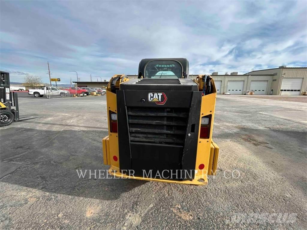 CAT 236D3 C3H2 滑移装载机