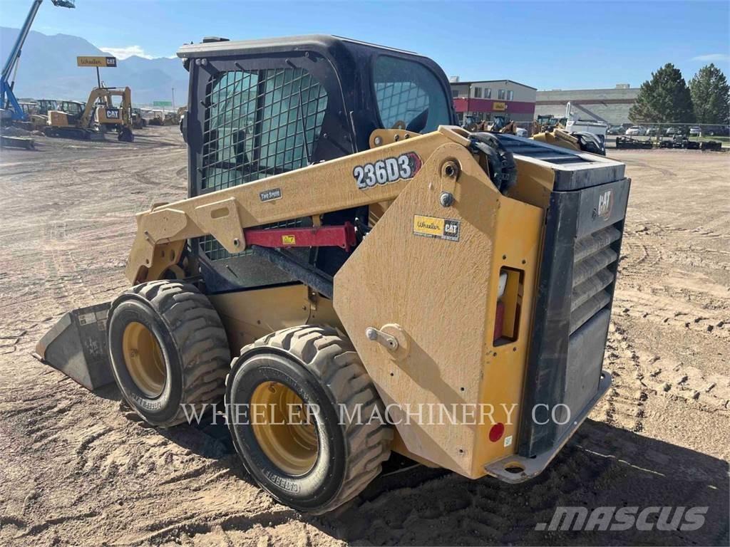 CAT 236D3 C3H2 滑移装载机