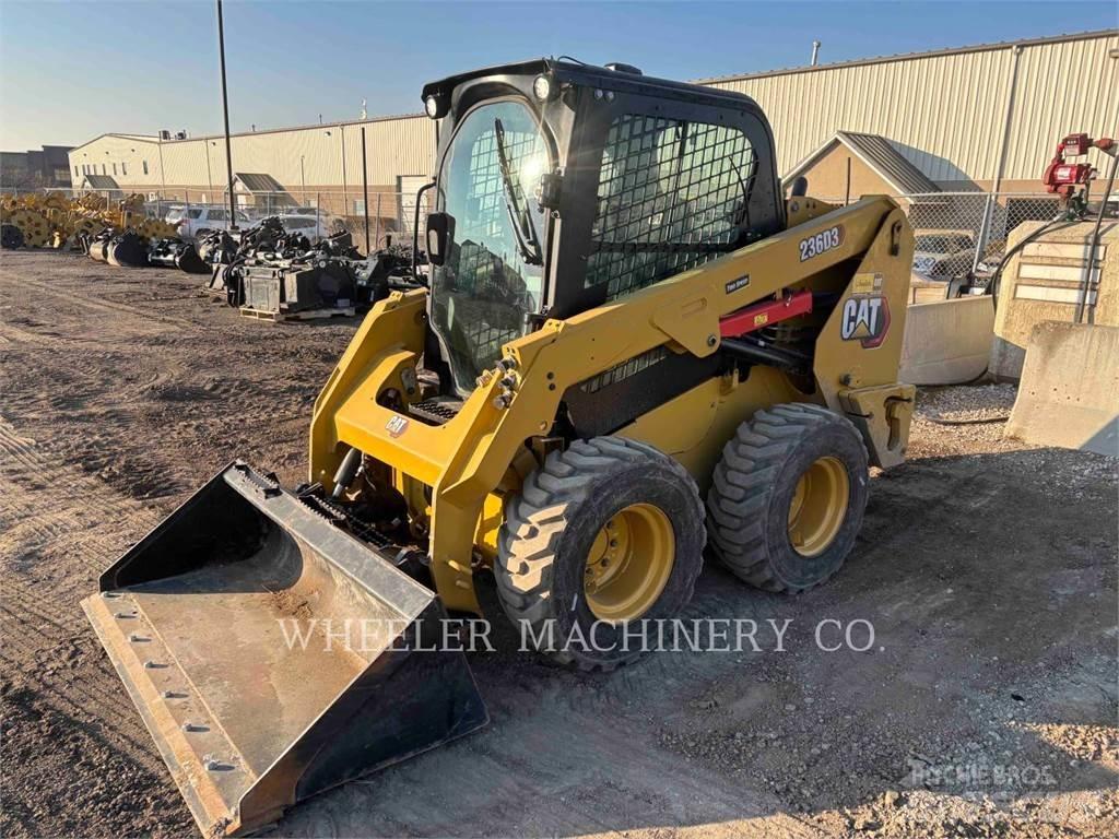 CAT 236D3 C3H2 滑移装载机