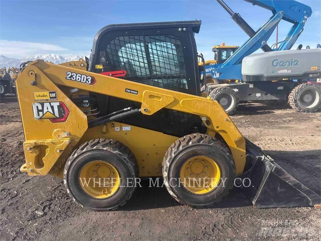 CAT 236D3 C3H2 滑移装载机