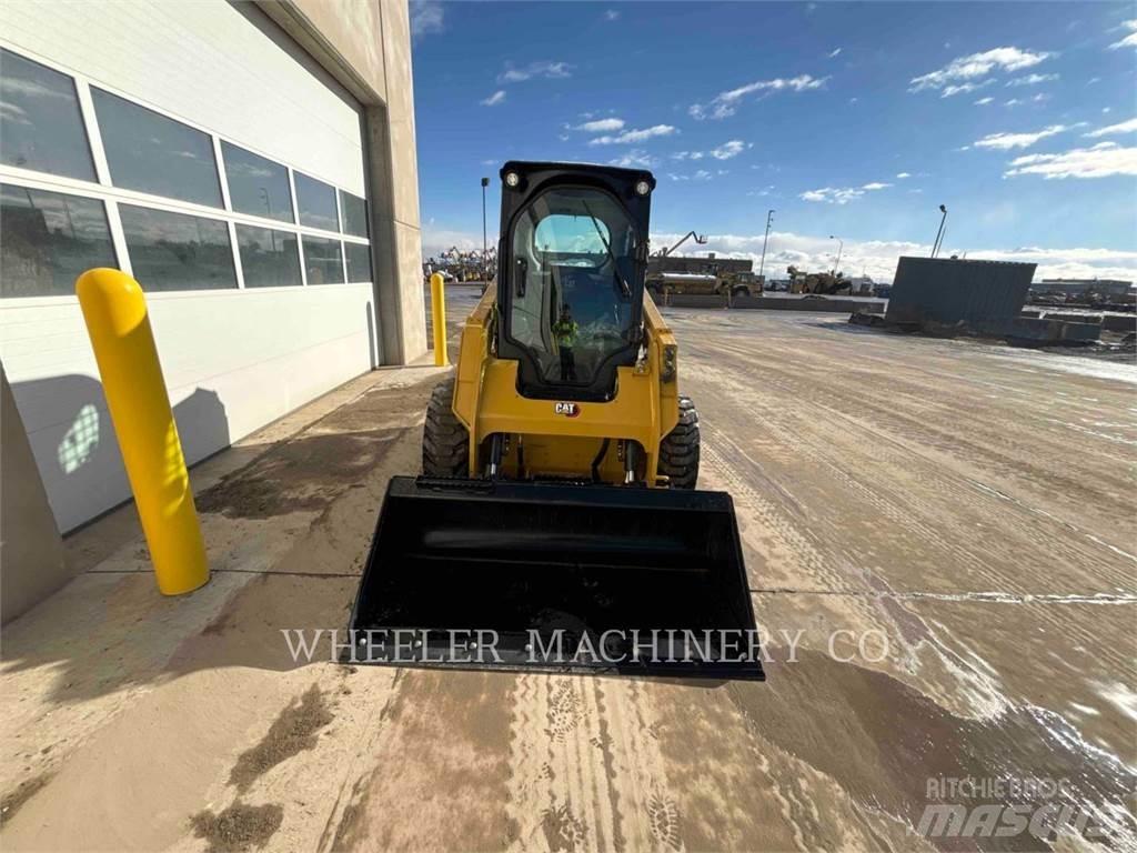 CAT 236D3 C3H2 滑移装载机
