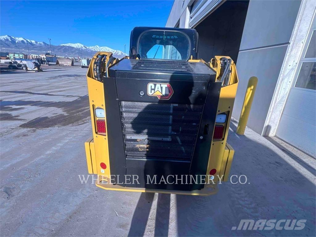 CAT 236D3 C3H2 滑移装载机