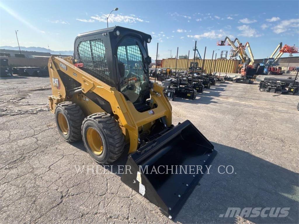 CAT 236D3 C3H2 滑移装载机