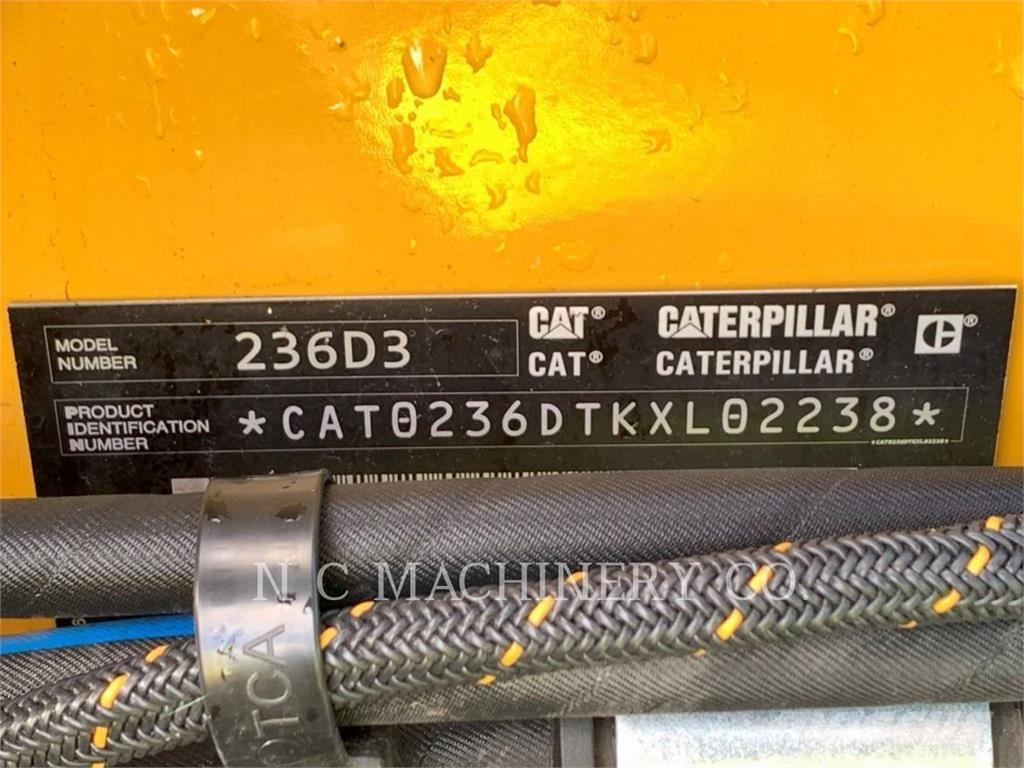 CAT 236D3 H2CB 滑移装载机