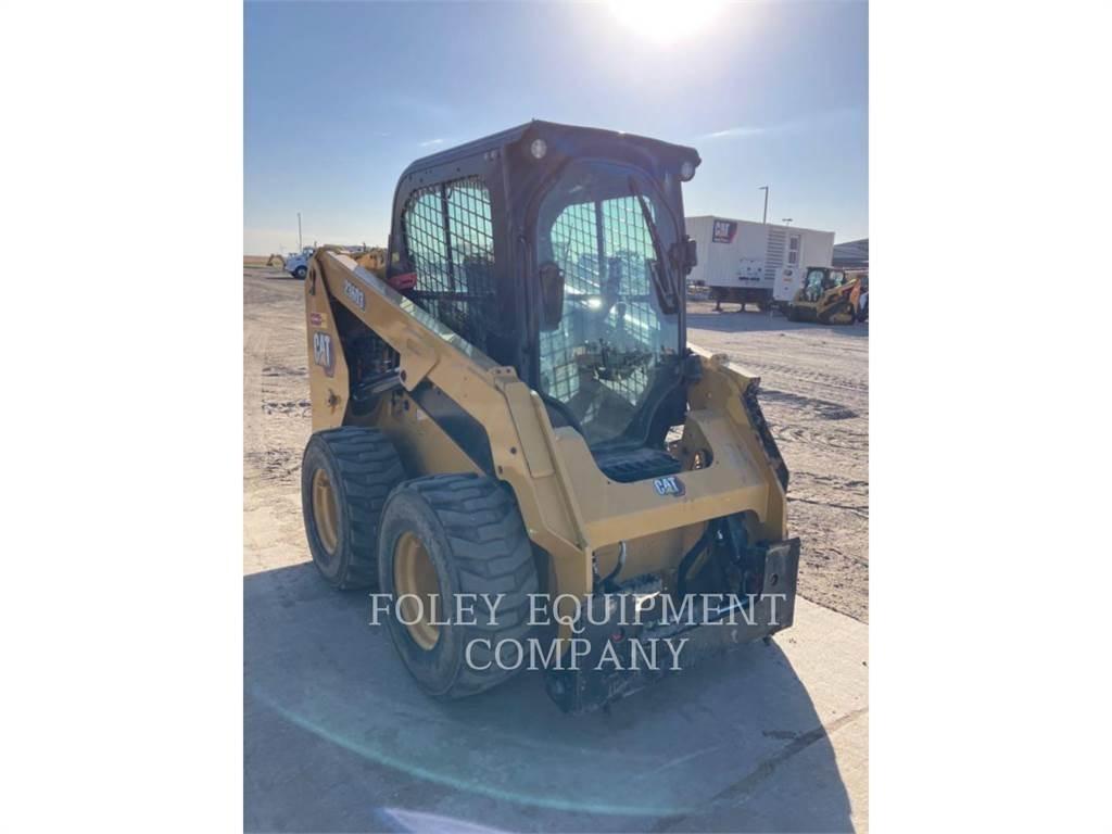 CAT 236D3STD1C 滑移装载机