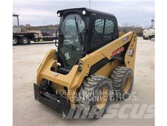 CAT 236D3STD1C 滑移装载机