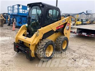 CAT 236D3STD2C 滑移装载机