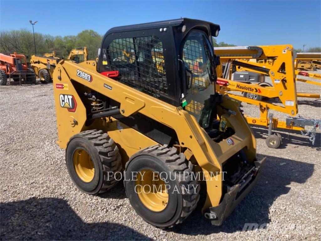 CAT 236D3STD2C 滑移装载机