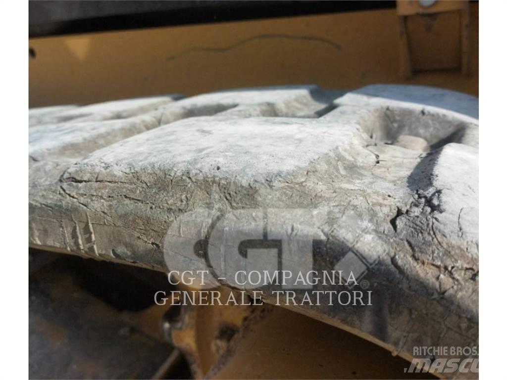 CAT 239D 履带式装载机