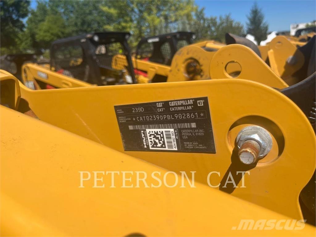 CAT 239D 履带式装载机