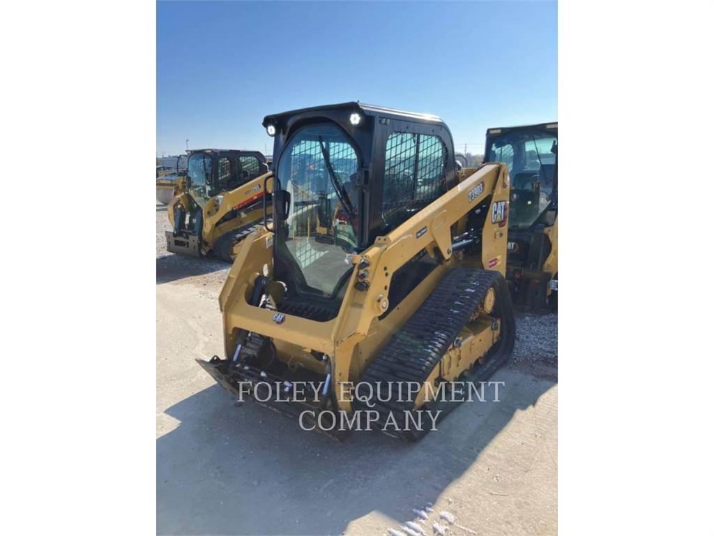 CAT 239D3 滑移装载机