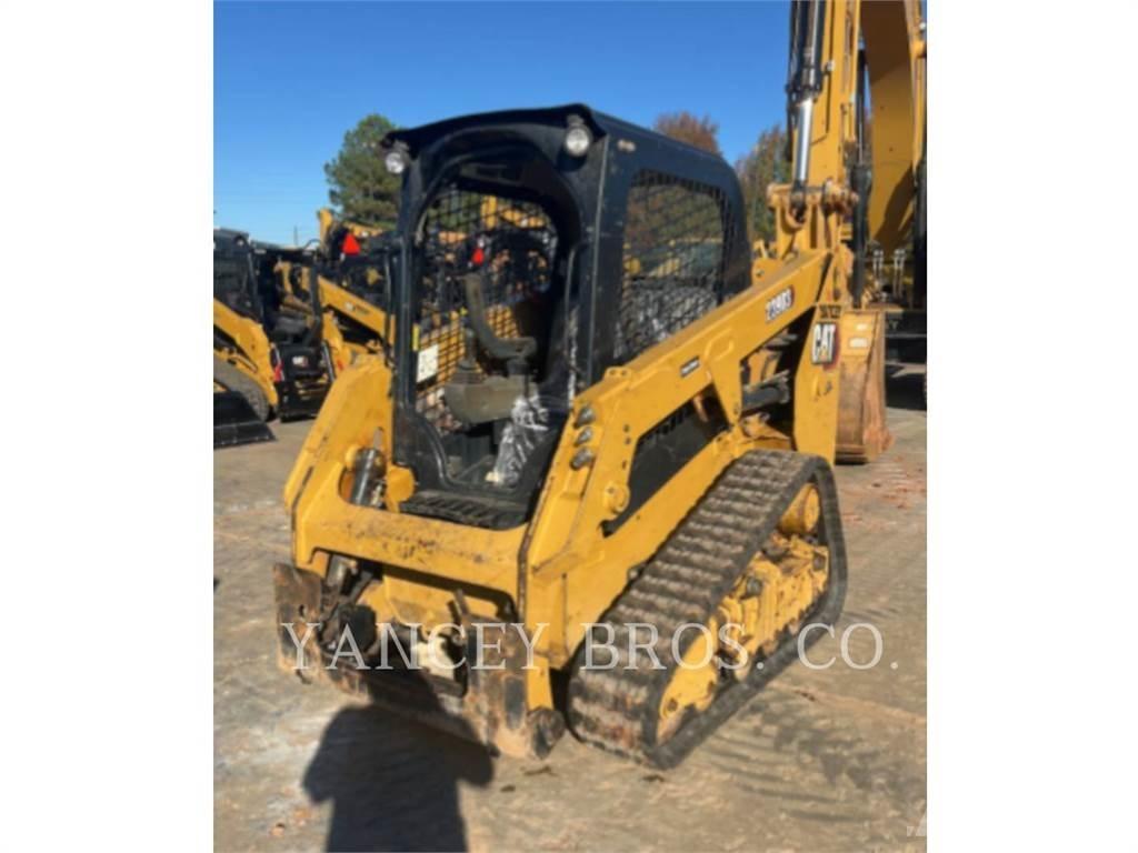 CAT 239D3 滑移装载机