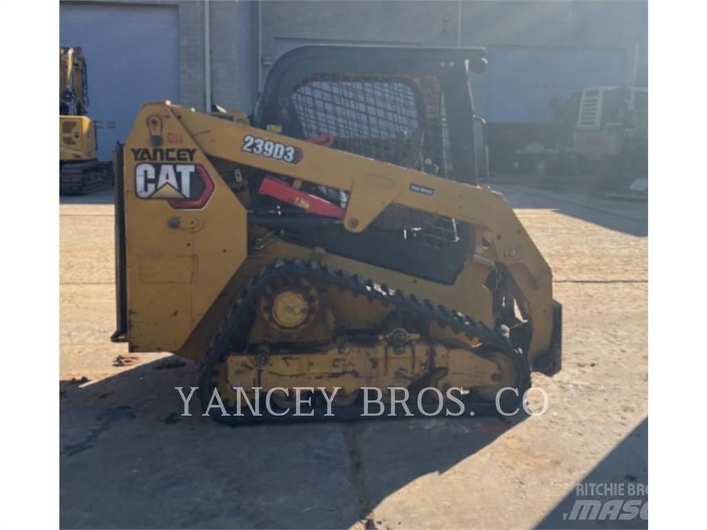 CAT 239D3 滑移装载机