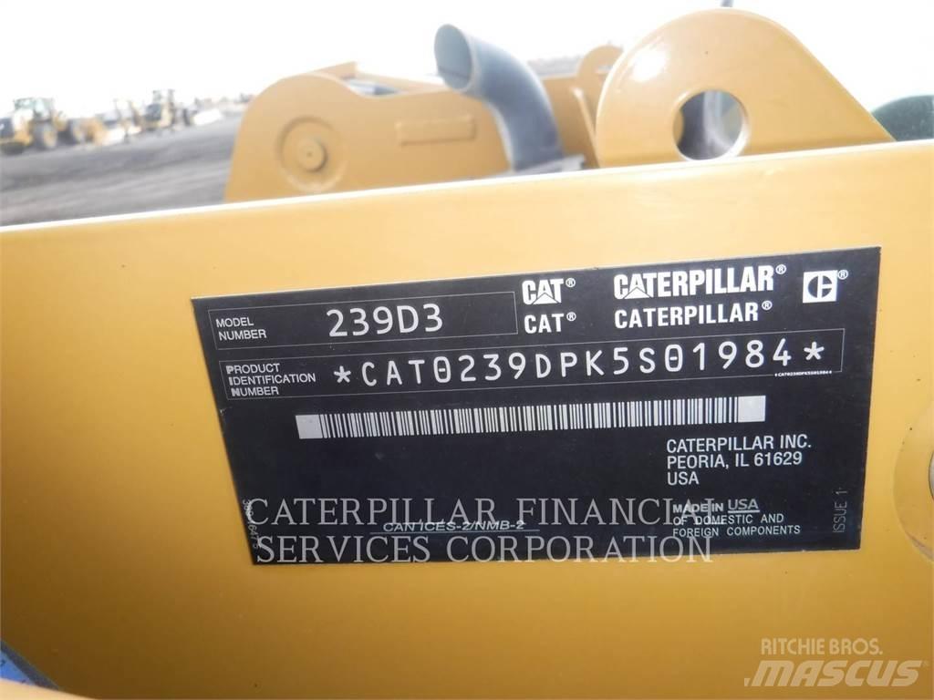 CAT 239D3 履带式装载机
