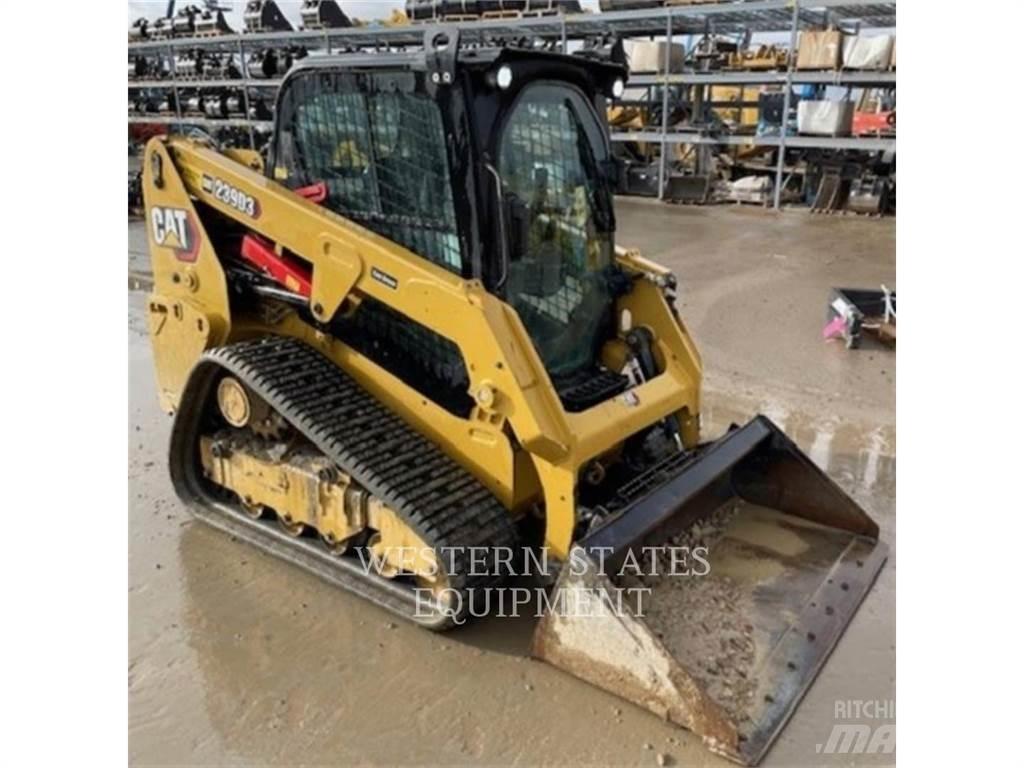 CAT 239D3 滑移装载机