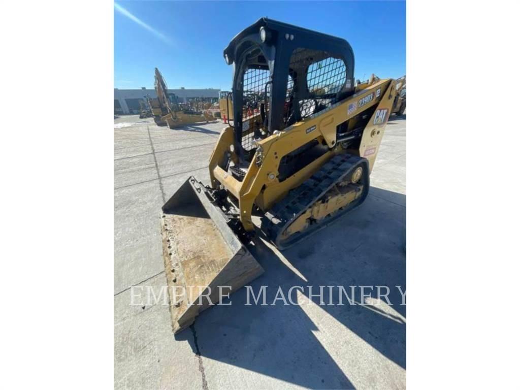 CAT 239D3 滑移装载机