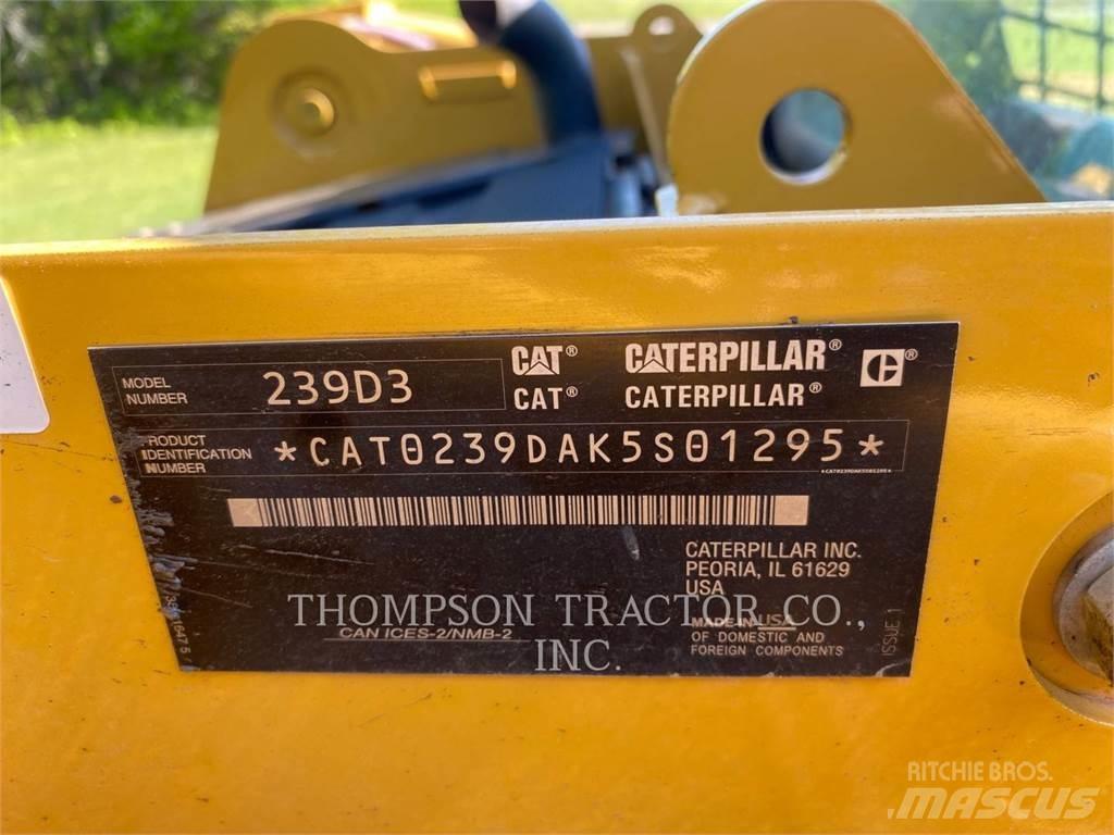 CAT 239D3 履带式装载机