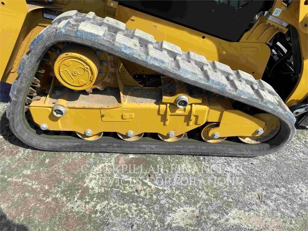 CAT 239D3 履带式装载机