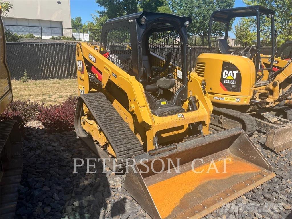 CAT 239D3 滑移装载机