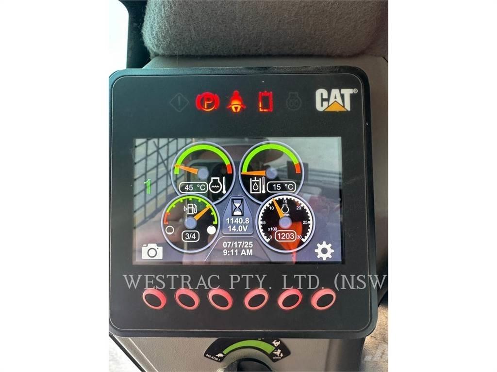 CAT 239D3 履带式装载机