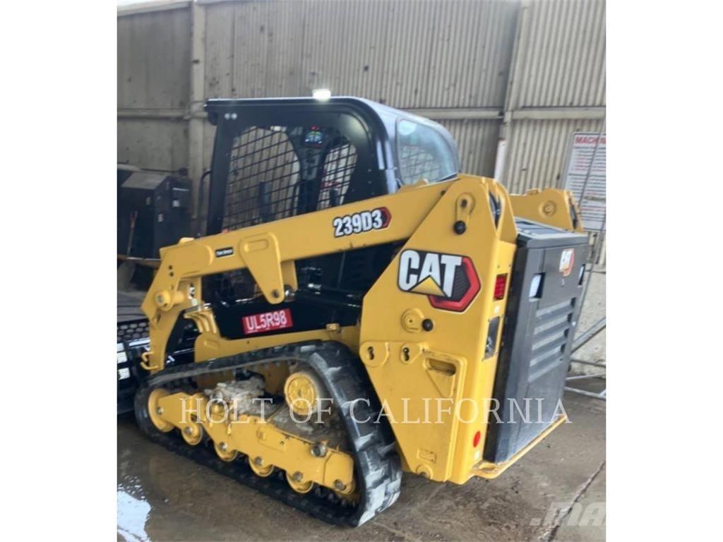 CAT 239D3 滑移装载机