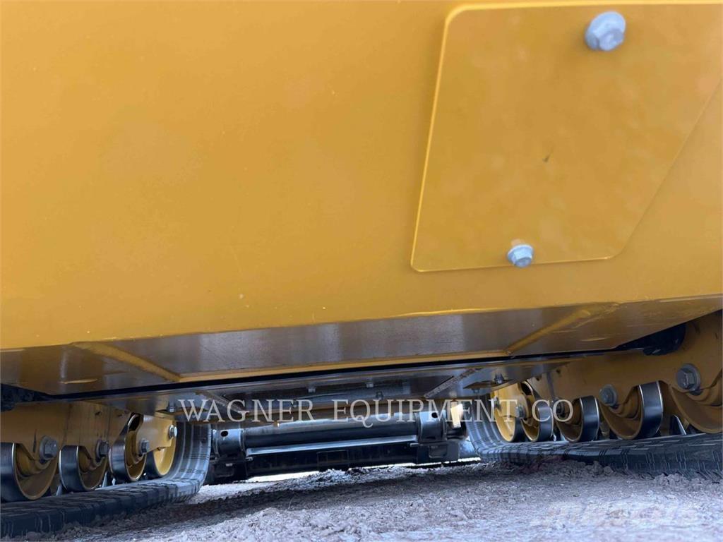 CAT 239D3 履带式装载机