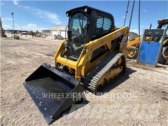 CAT 239D3 C3H2 履带式装载机