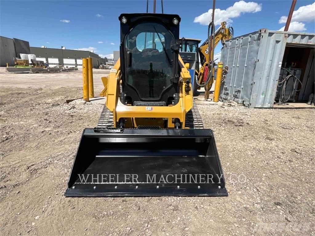 CAT 239D3 C3H2 履带式装载机