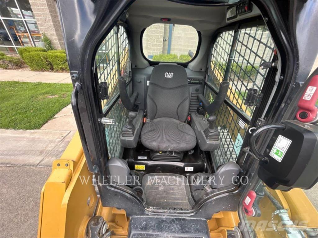 CAT 239D3 C3H2 履带式装载机