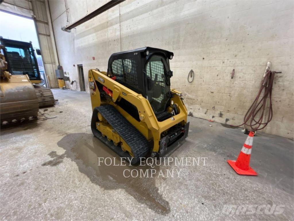 CAT 239D3STD2C 滑移装载机