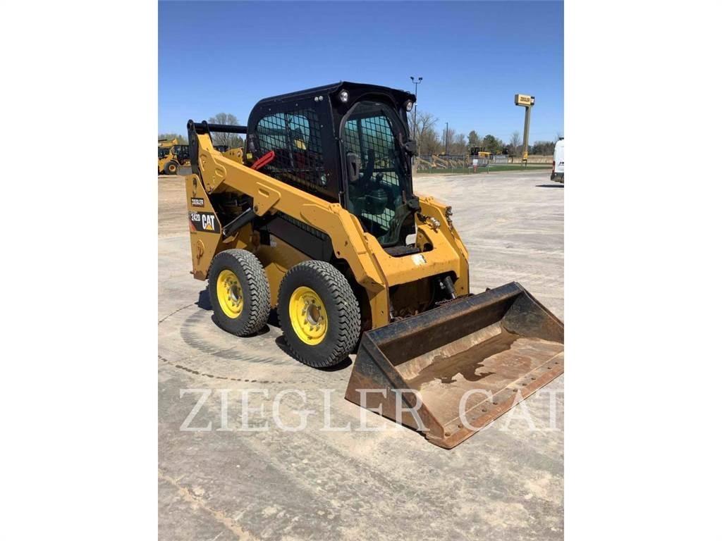 CAT 242D 滑移装载机