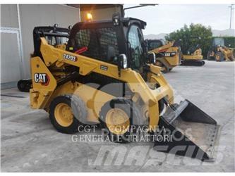 CAT 242D3 滑移装载机