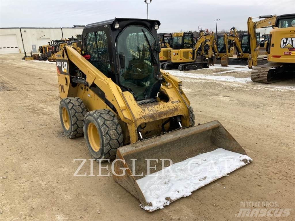 CAT 246D 滑移装载机