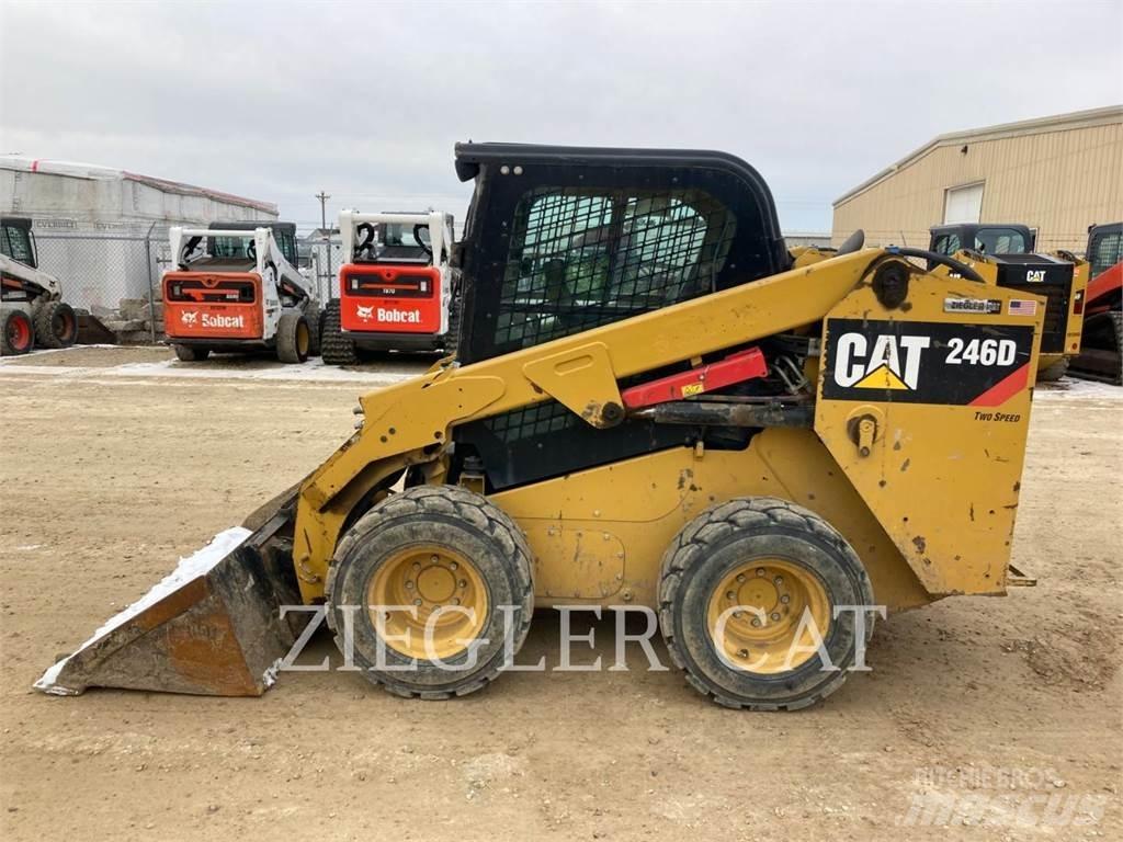 CAT 246D 滑移装载机